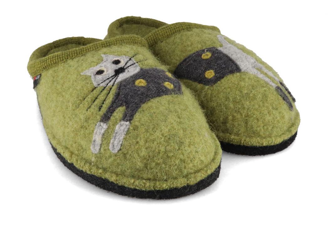 Haflinger cat cheap slippers