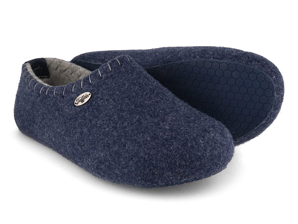Best Slippers With Arch Support for Men & Women – OluKai